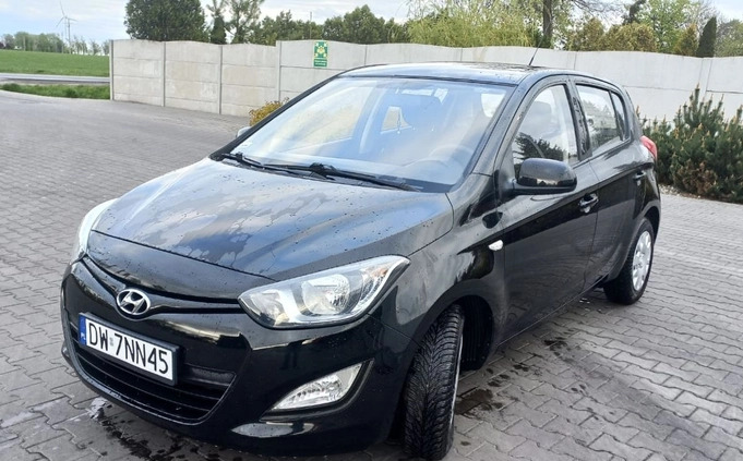 Hyundai i20 cena 17900 przebieg: 121000, rok produkcji 2012 z Radziejów małe 137